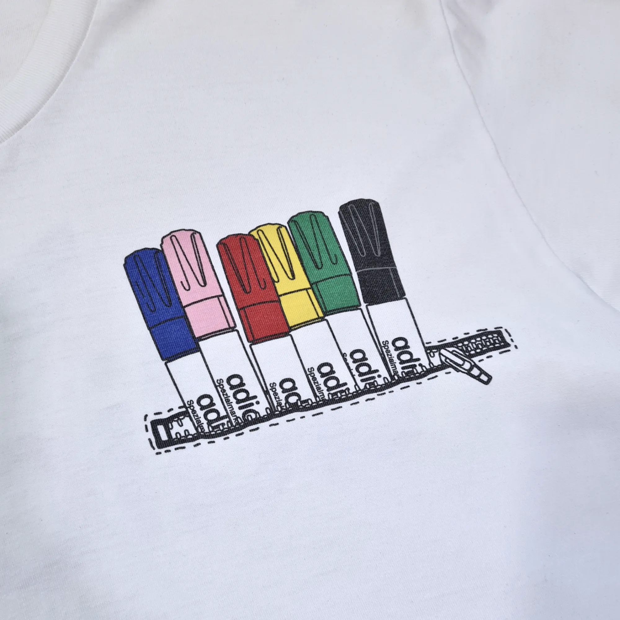 ADIDAS ADICOLOR : RARE WHITE SERIES T-SHIRT : SIZE XL