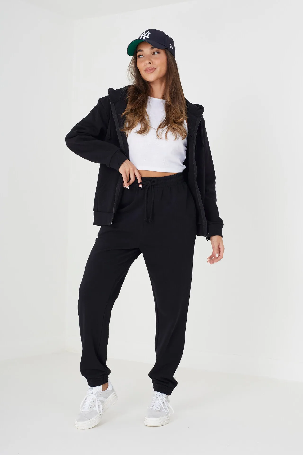 BLACK CUFFED DRAWSTRING JOGGING BOTTOMS