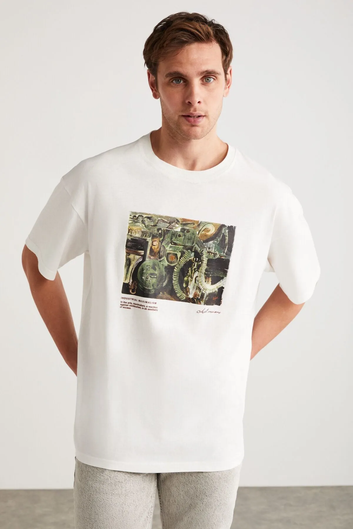 Castıel Men's 100 %Organic Cotton Relaxed Fit Casual Cut Printing Detailed Bicycle Collar White T-shirt
