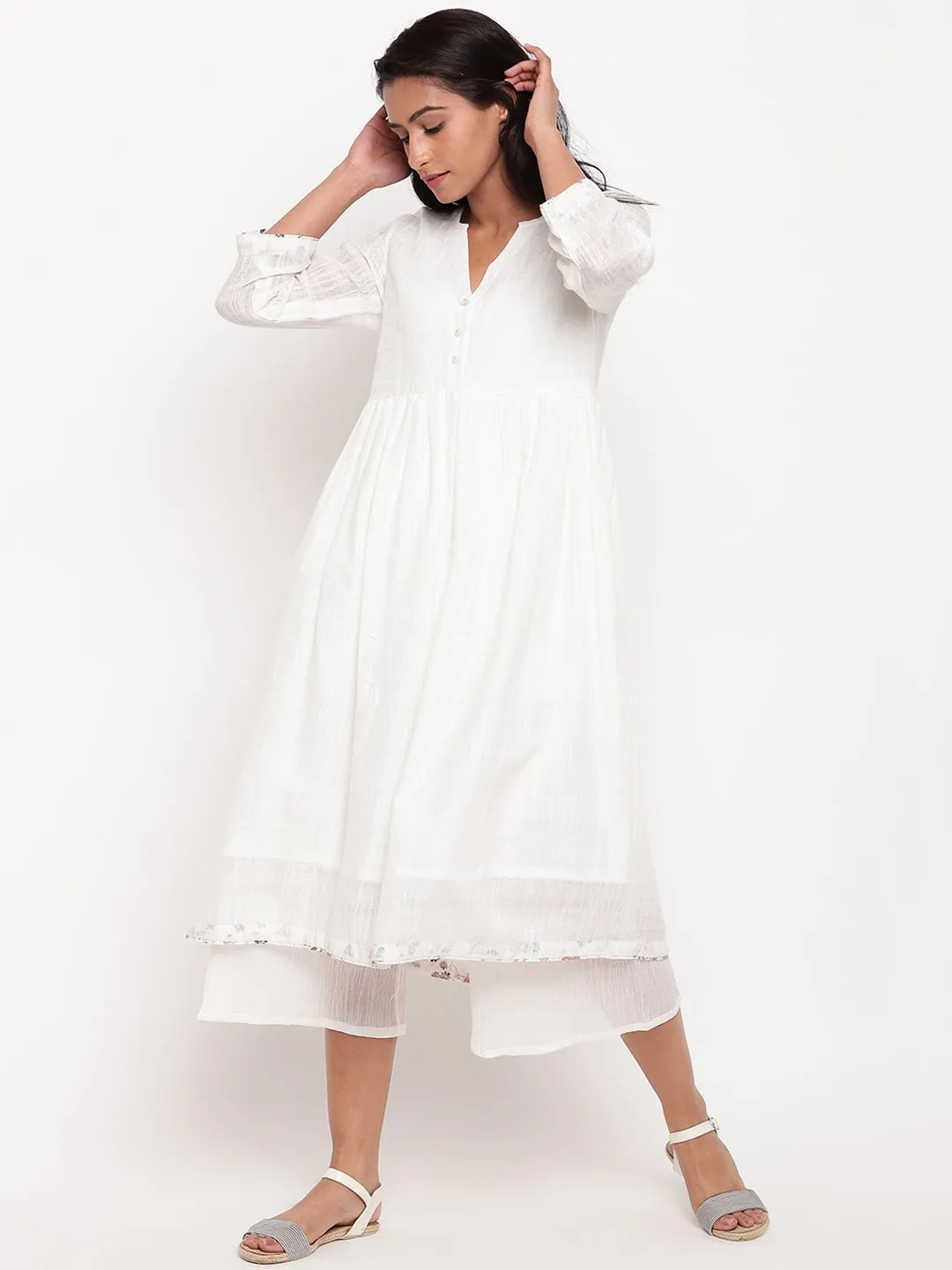 White Cotton Floral Detail Kurta