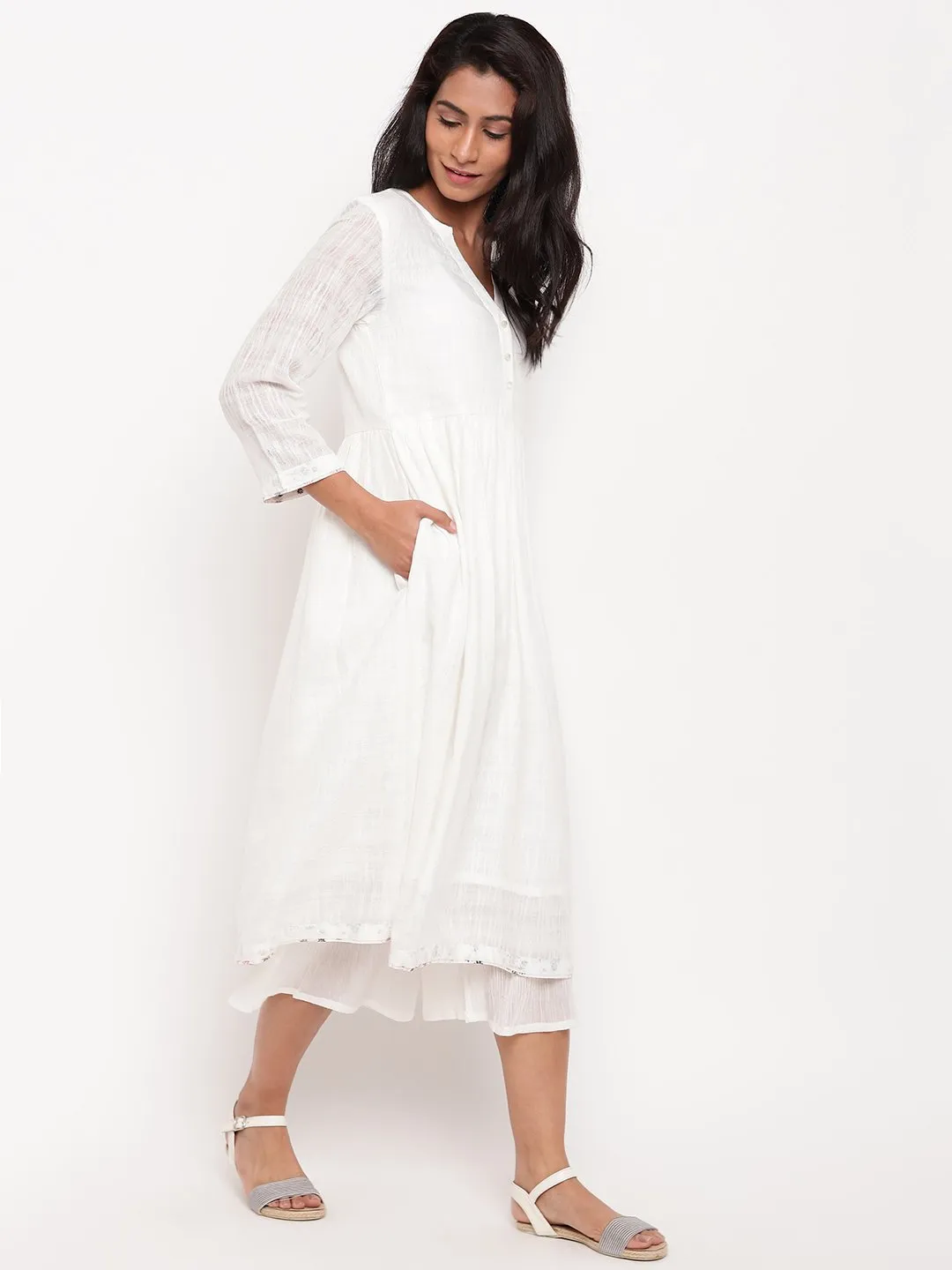 White Cotton Floral Detail Kurta