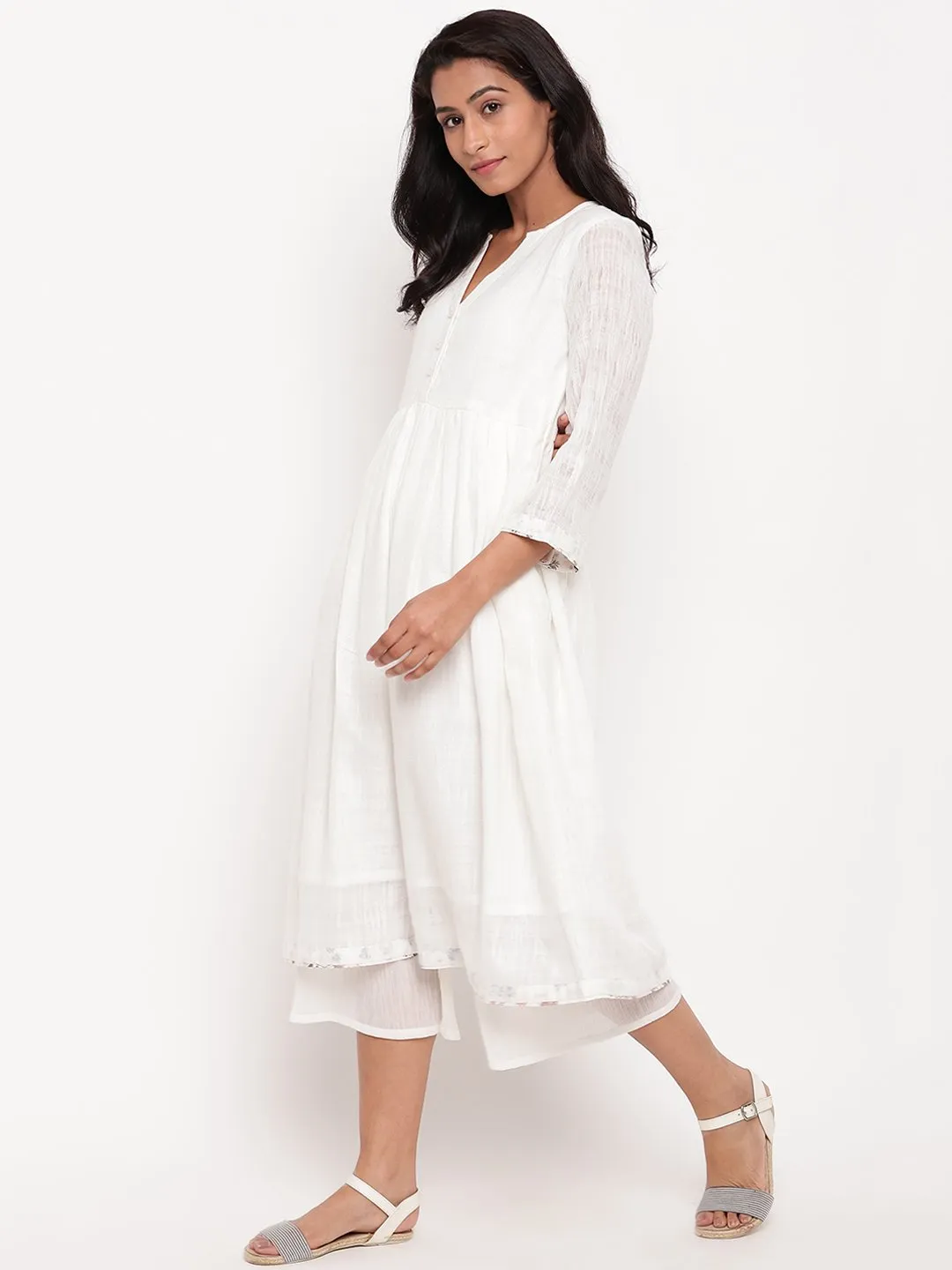 White Cotton Floral Detail Kurta